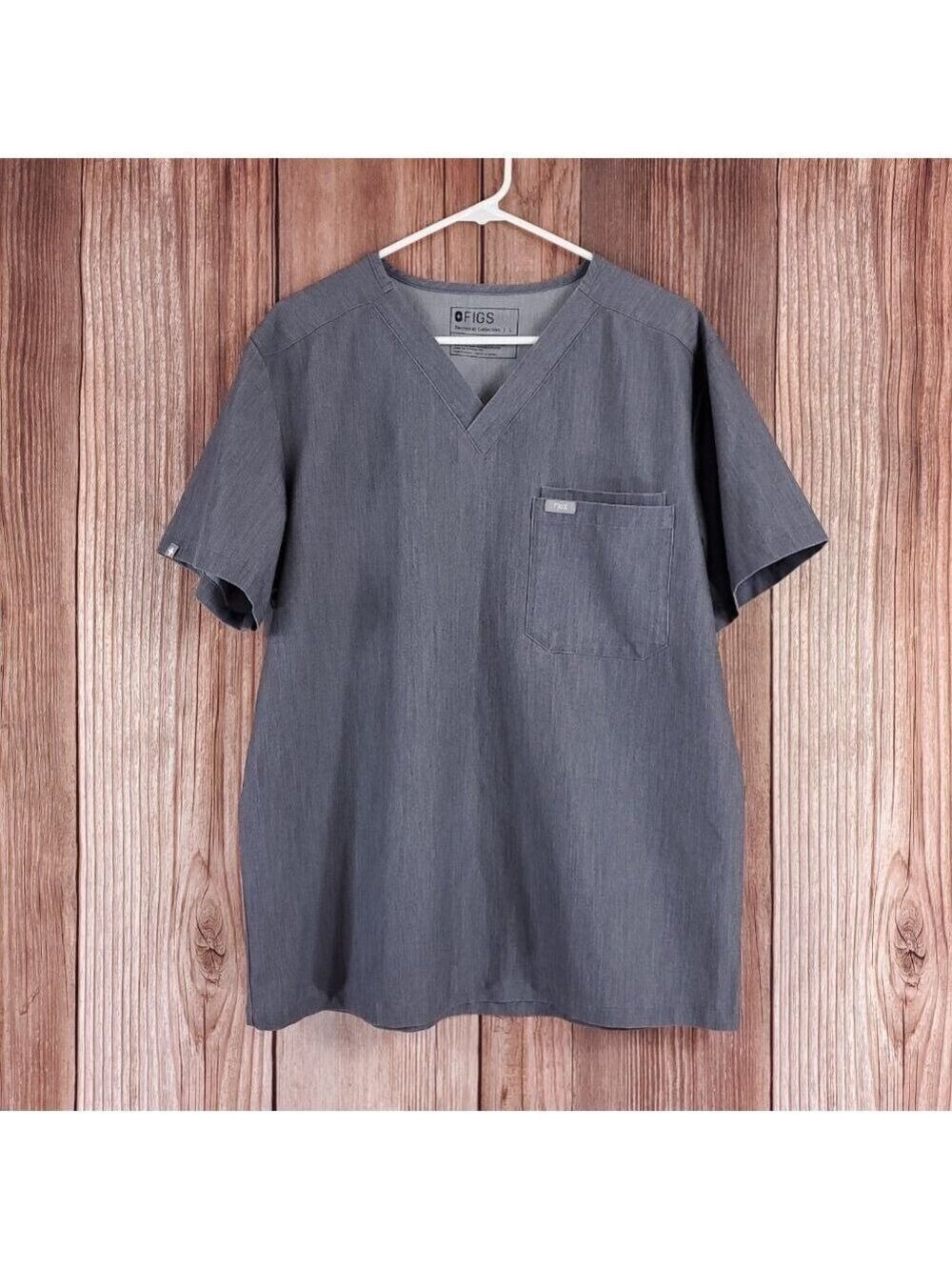 Figs Mens Size Large Leon Two Pocket Scrub Top Gray V-Neck Shirt FM1500 PO 1659